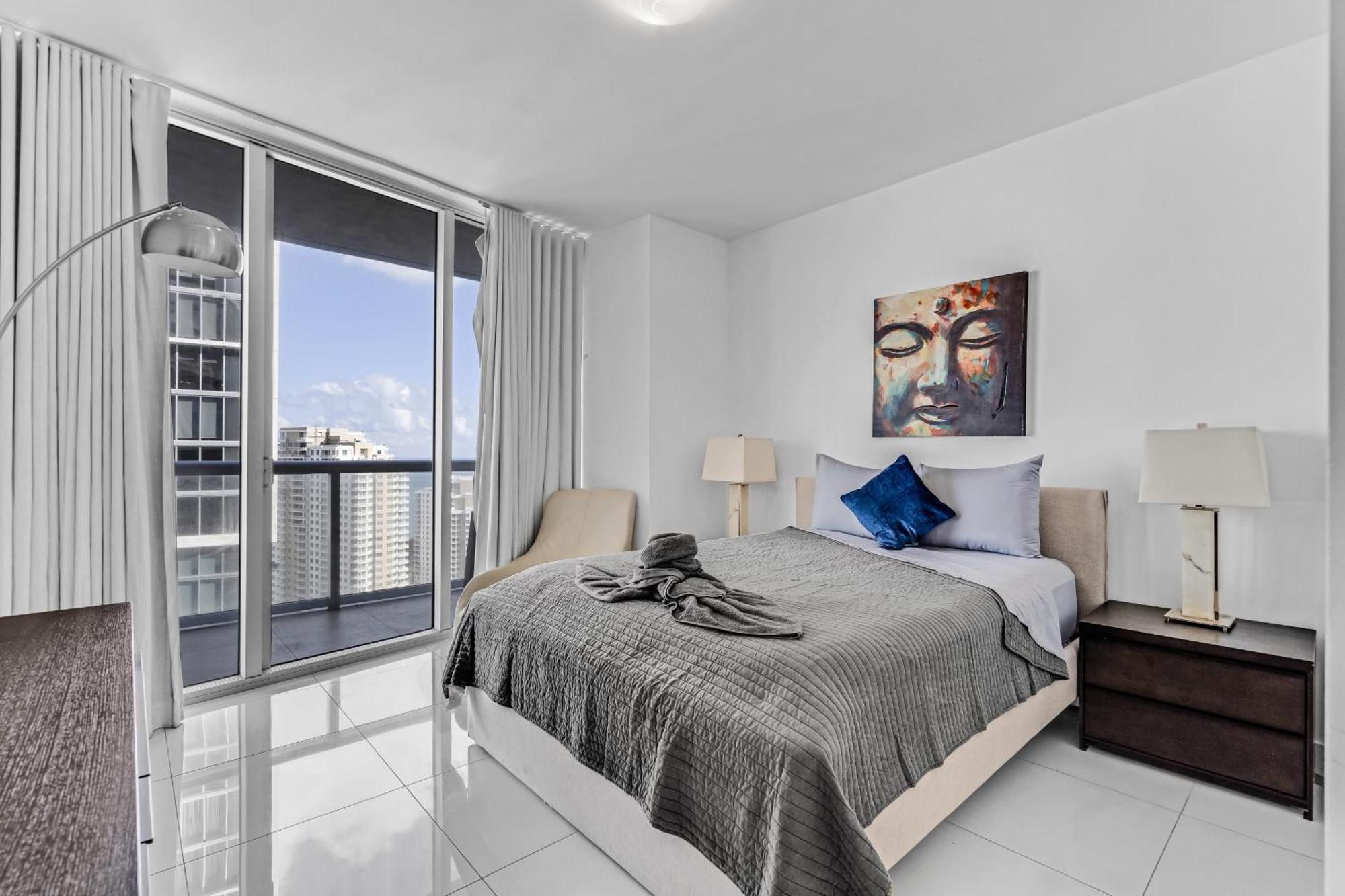 Luxurious Condo At Icon With Views 마이애미 외부 사진