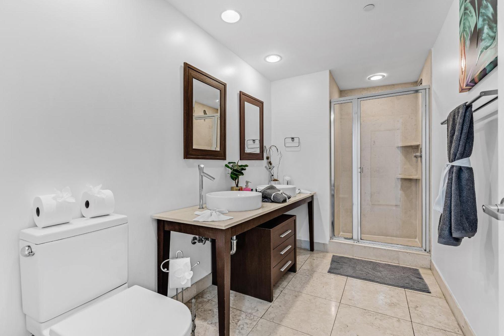 Luxurious Condo At Icon With Views 마이애미 외부 사진