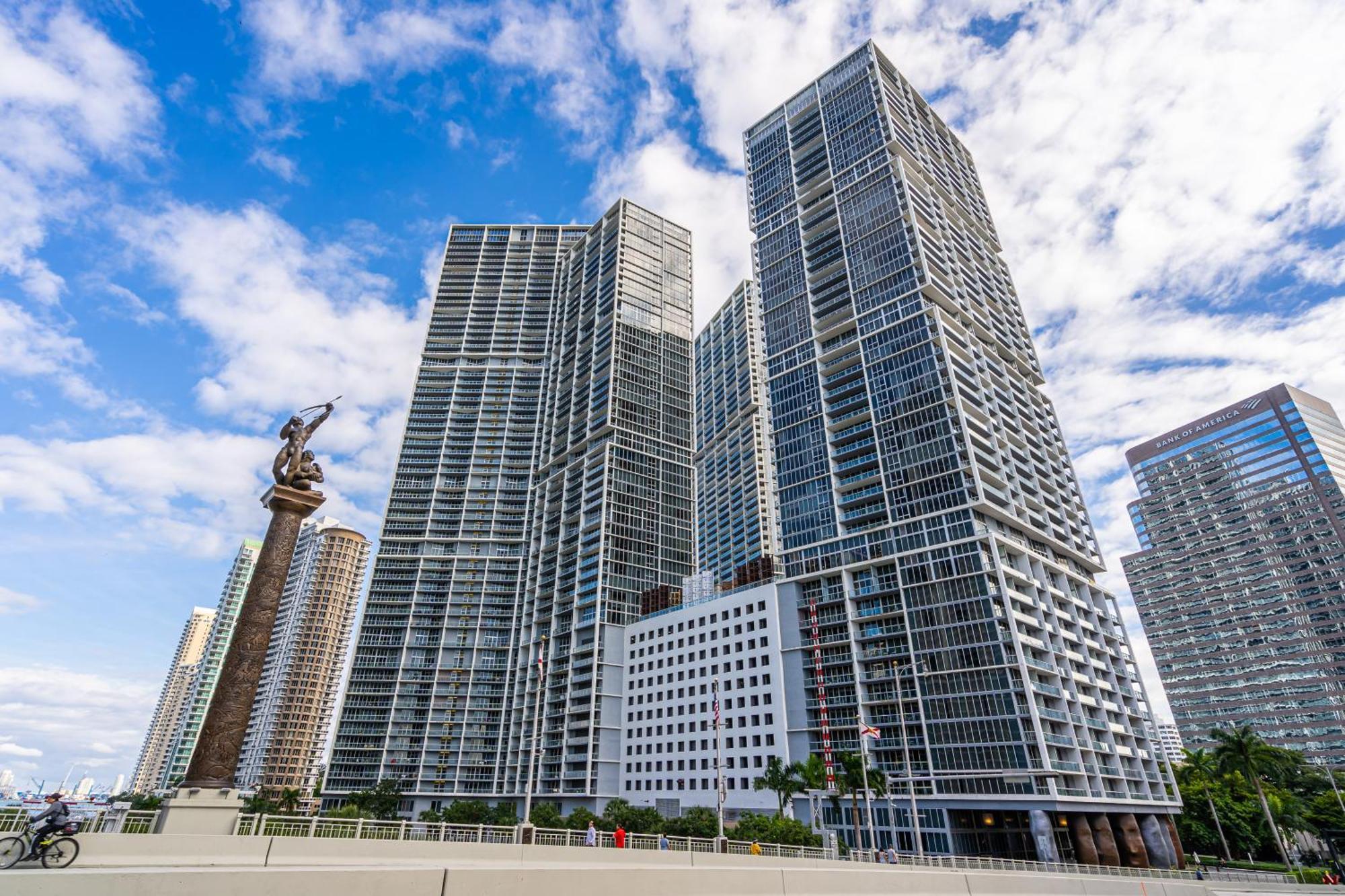 Luxurious Condo At Icon With Views 마이애미 외부 사진